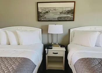 Machias River Inn hotel thumbnail 3