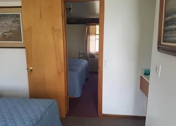 Leona's Motel hotel thumbnail 7