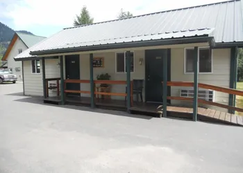 Lakeside Resort and Motel hotel thumbnail 7