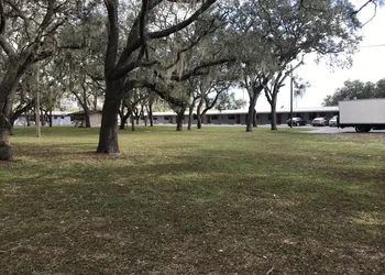 Oak Tree Inn hotel thumbnail 7
