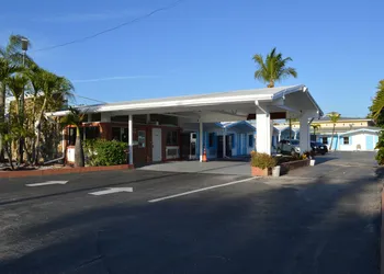 Budget Inn - Ft Myers hotel thumbnail 2