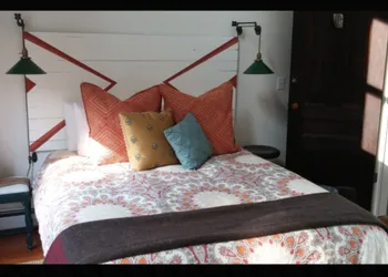 Burdett House Bed & Breakfast hotel thumbnail 5