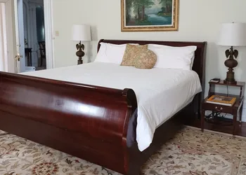 Ragland Mansion Bed & Breakfast hotel thumbnail 3