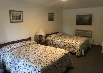 The Evergreen Inn - Motel and RV Park hotel thumbnail 6