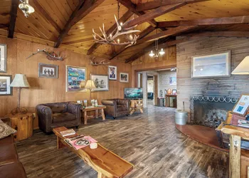 Reed's Lodge hotel thumbnail 4