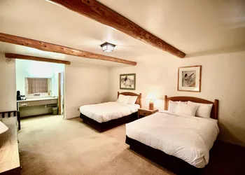 Reed's Lodge hotel thumbnail 8