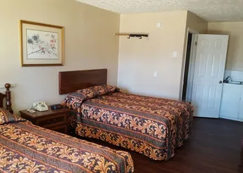 Park n Stay Inn hotel thumbnail 4