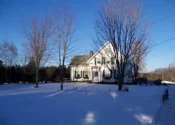 Clary Lake Bed and Breakfast hotel thumbnail 2