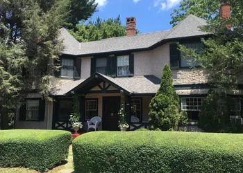 Pinecrest Bed & Breakfast hotel thumbnail 4