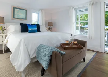 West Neck Guesthouse hotel thumbnail 8