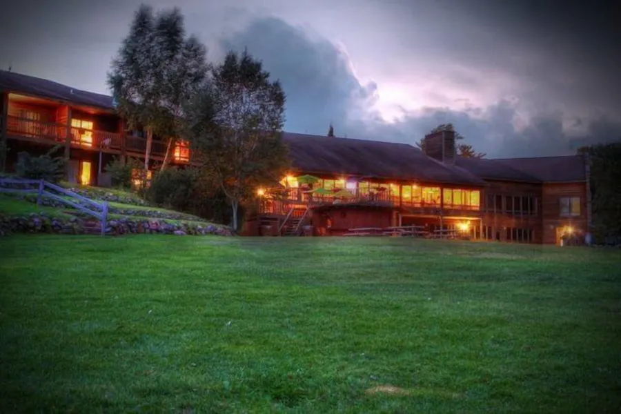 Lakewoods Resort & Lodge hotel detail image 2