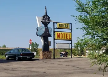 Moorcourt Motel hotel thumbnail 8