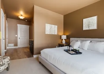 Summer Creek Inn hotel thumbnail 7
