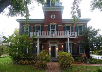 Cloran Mansion Bed & Breakfast hotel thumbnail 2