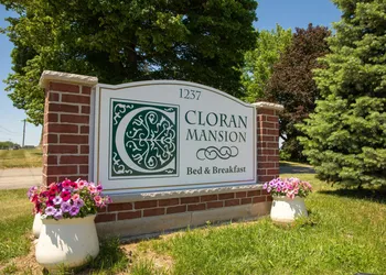 Cloran Mansion Bed & Breakfast hotel thumbnail 3
