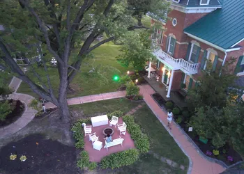 Cloran Mansion Bed & Breakfast hotel thumbnail 4