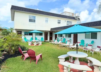 Carousel Suites hotel thumbnail 3