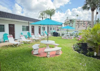 Carousel Suites hotel thumbnail 7