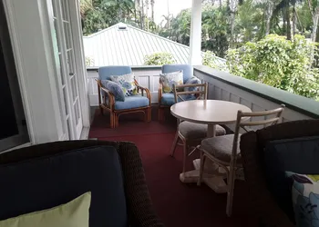 Hilo Bay Oceanfront B&B hotel thumbnail 5