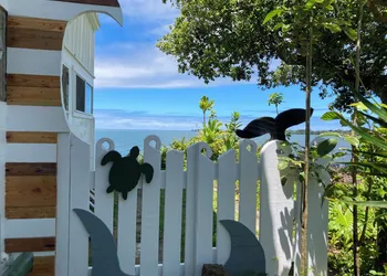 Hilo Bay Oceanfront B&B hotel thumbnail 7