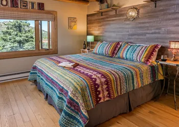 Bobcat Inn Bed and Breakfast hotel thumbnail 3
