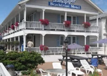 The Sandpiper Beachfront Motel hotel thumbnail 6
