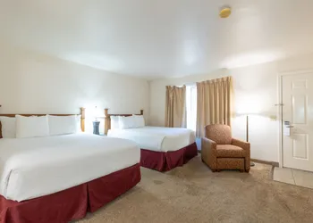 Clearwater 12 Motel hotel thumbnail 6