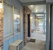 The Oakwood Inn hotel detail image 4