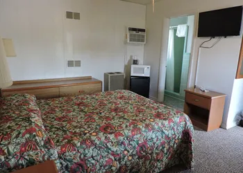 The Golden Inn hotel thumbnail 7
