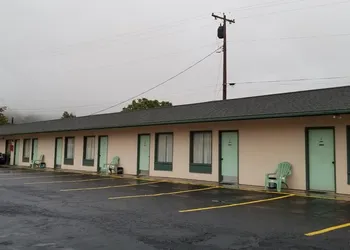 Quick Stop Motel hotel thumbnail 3
