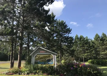 Northwoods Motel hotel thumbnail 8