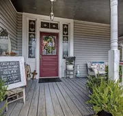 Clyde and Marie's Bed & Breakfast hotel detail image 7