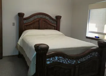 Lewellen Lodge hotel thumbnail 7