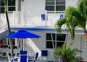 Sea Spray Inn hotel thumbnail 4