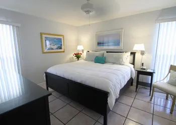 Sea Spray Inn hotel thumbnail 7