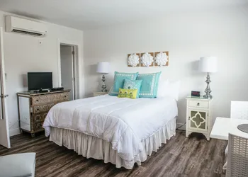 Sea Spray Inn hotel thumbnail 8