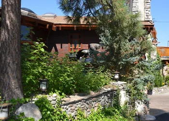 Where Eagles Fly Bed & Breakfast hotel thumbnail 3