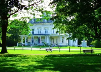Marble Mansion Inn hotel thumbnail 4