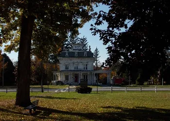 Marble Mansion Inn hotel thumbnail 7