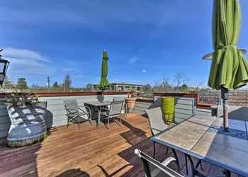 The Loft on Center hotel thumbnail 8