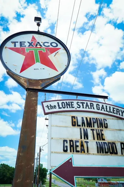 Lone Star Glamp Inn hotel detail image 2