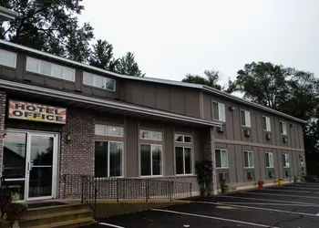 SunRise Inn Hotel hotel thumbnail 4