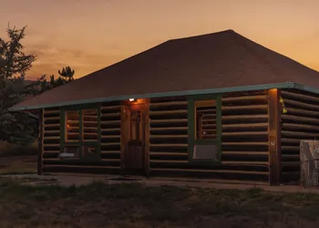 Erik's Ranch hotel thumbnail 3