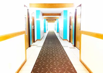 Courtesy Inn hotel thumbnail 5