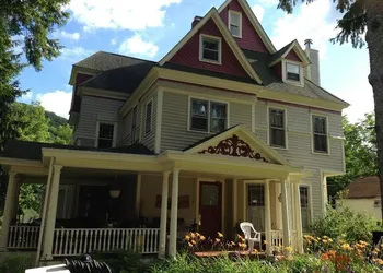 River Run Bed and Breakfast hotel thumbnail 3