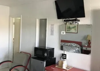 Blue Ridge Motel hotel thumbnail 6