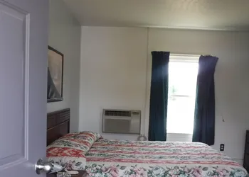 Blue Ridge Motel hotel thumbnail 7