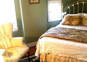 Annie Wiggins Guest House hotel thumbnail 7