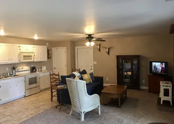 A Mighty Oak B&B hotel thumbnail 2