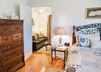 A Mighty Oak B&B hotel thumbnail 4